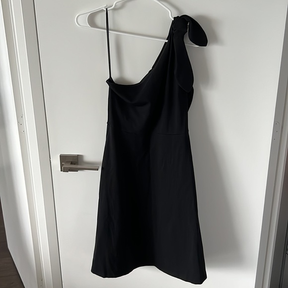 Banana Republic One Shoulder Bow Dress - Picture 2 of 6